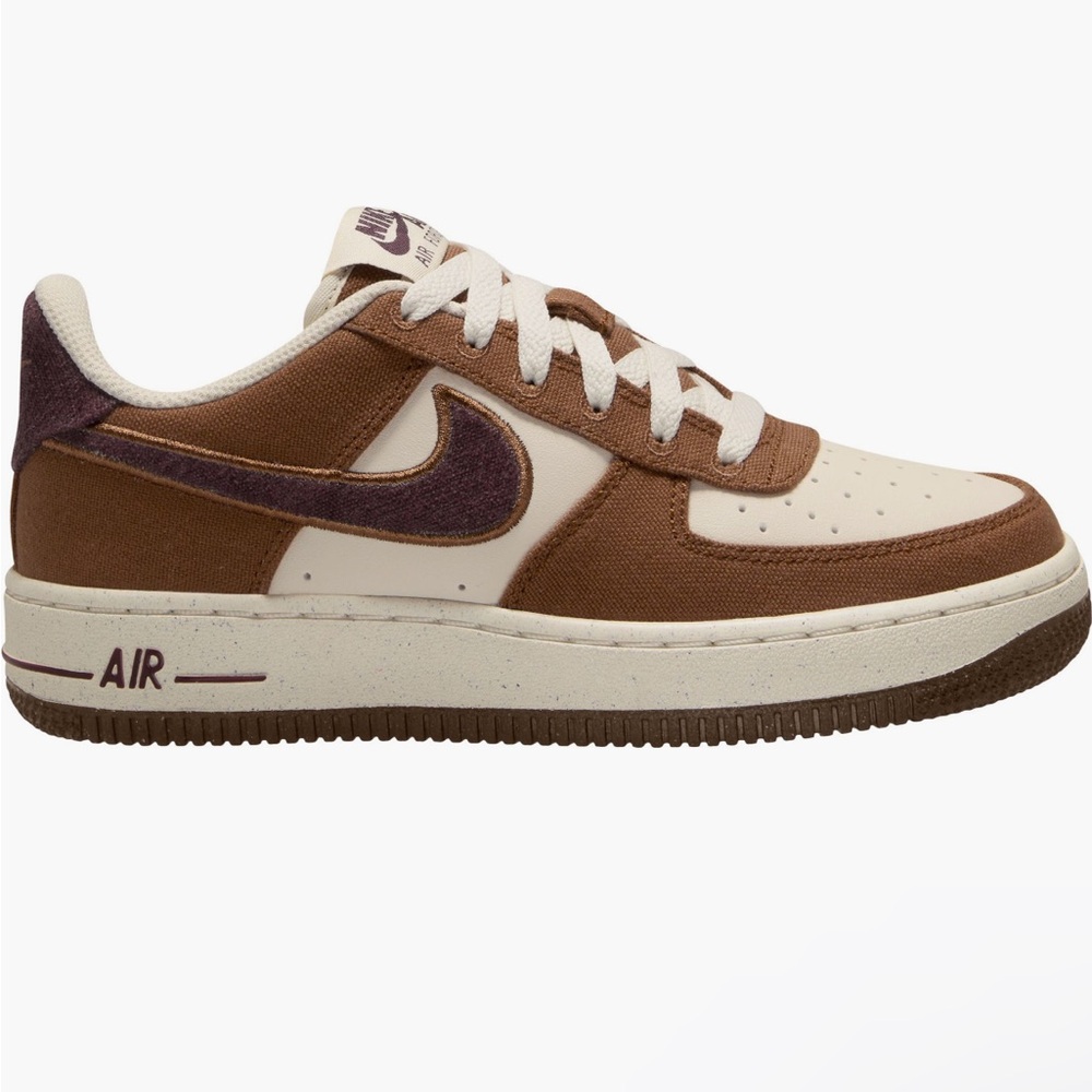 Kids Nike Air Force 1 LV8 Sneaker